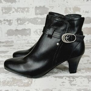 NEW Laura Scott Merlot Black Leather Buckle Heeled Ankle Boots W56